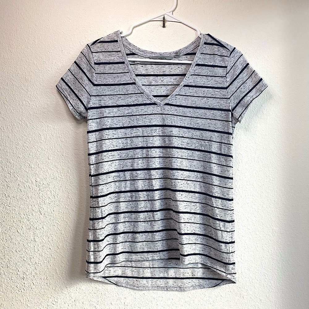 Athleta tee